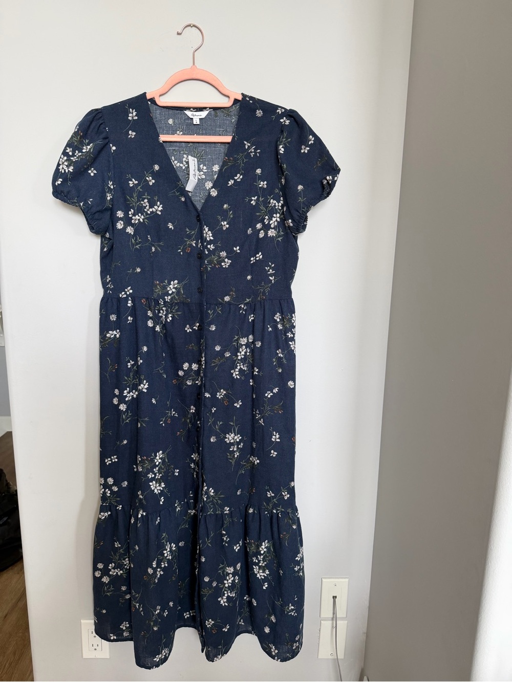 Reitmans Navy Floral Maxi Dress with Puff Sleeves